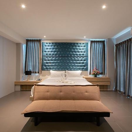 Yamin Seaview Hotel Phuket Bagian luar foto