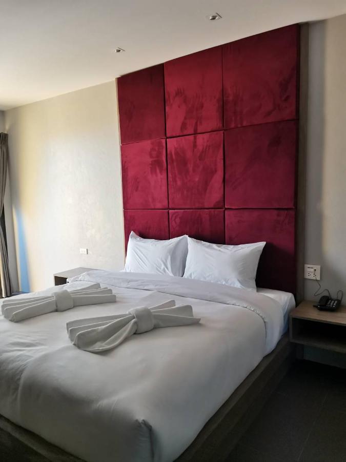 Yamin Seaview Hotel Phuket Bagian luar foto