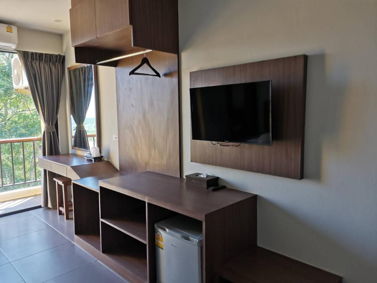 Yamin Seaview Hotel Phuket Bagian luar foto