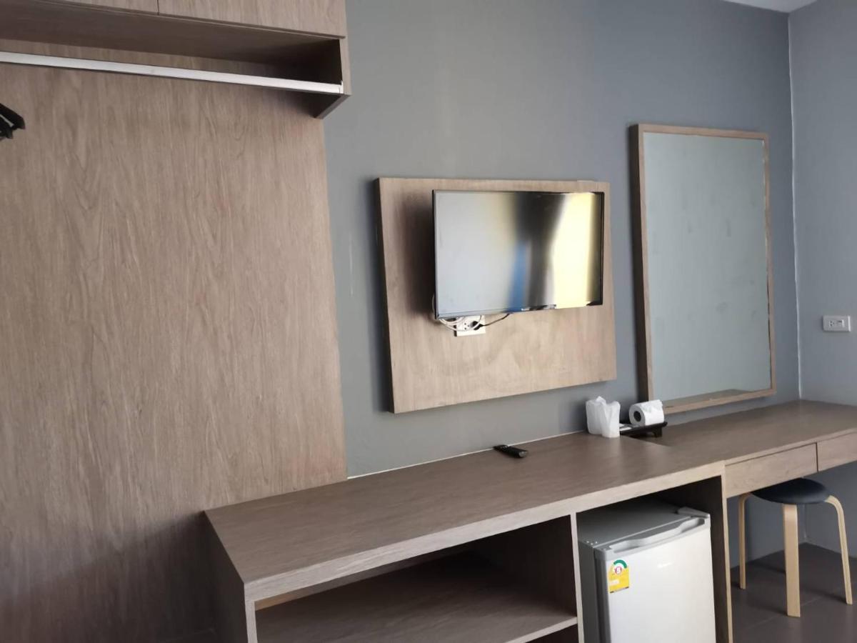 Yamin Seaview Hotel Phuket Bagian luar foto